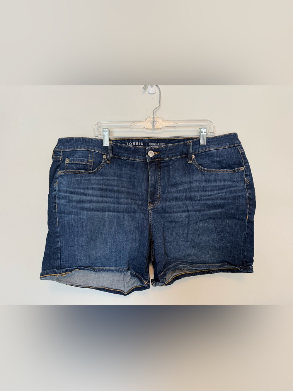 Torrid 3.5 inch vintage stretch mid rise jean shorts